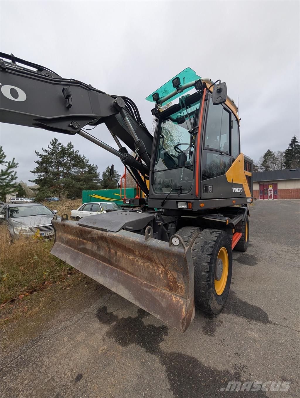 Volvo EWR150 E Ratasekskavaatorid