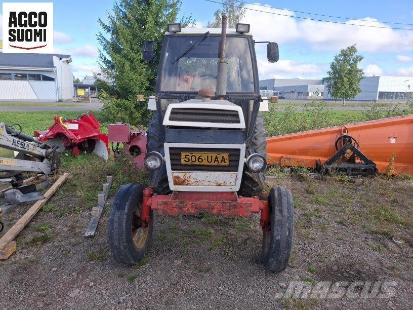 Case IH 1490 Traktorid