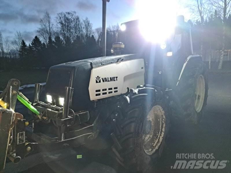 Valmet 8100 Traktorid