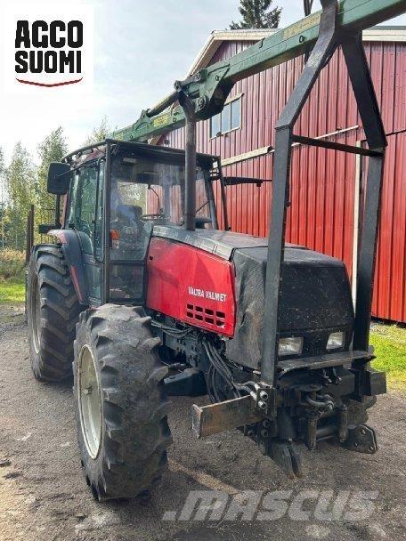 Valtra 8400 Traktorid