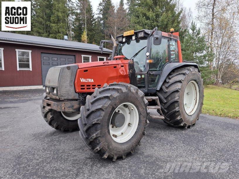 Valtra 8550 HT Traktorid