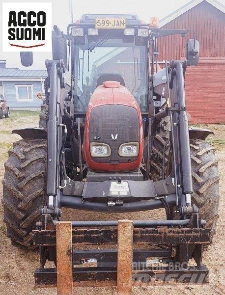 Valtra A93 H Traktorid