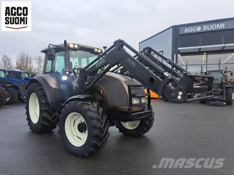 Valtra M120 Traktorid