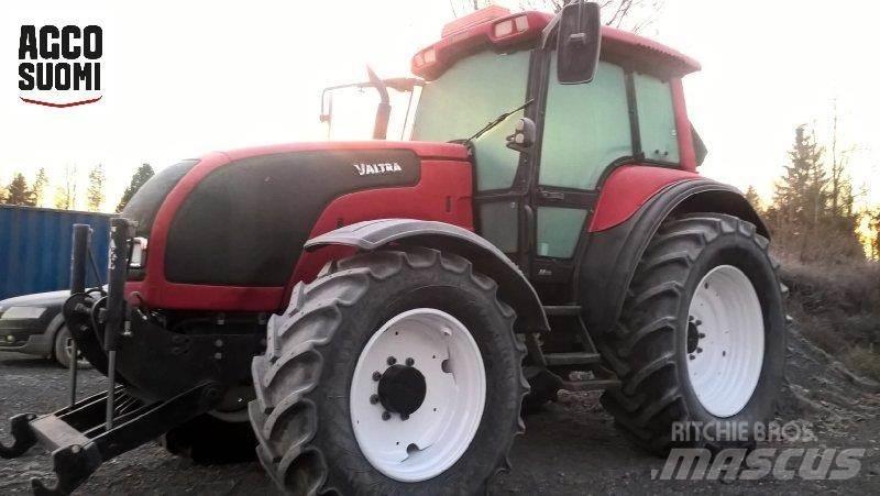 Valtra M130 Traktorid