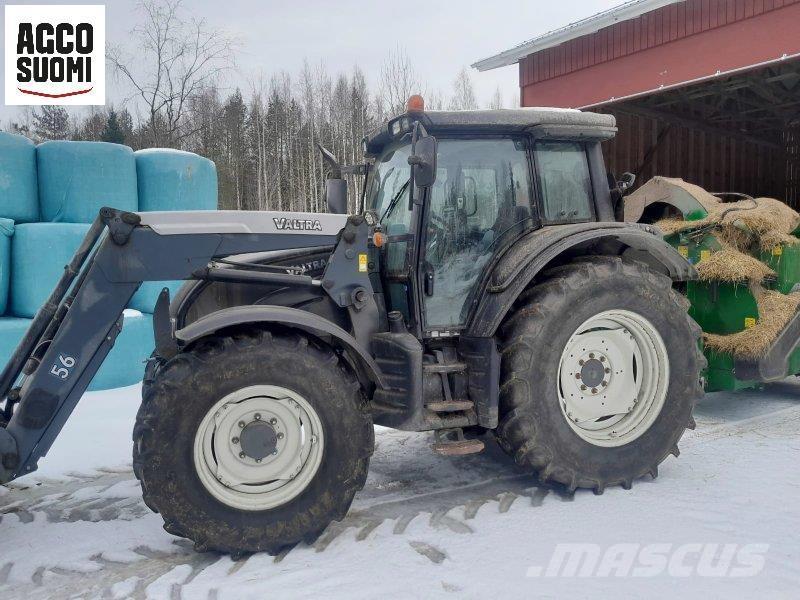 Valtra N141 H Traktorid