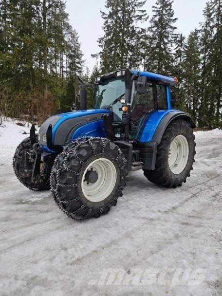 Valtra N142 VERSU Traktorid