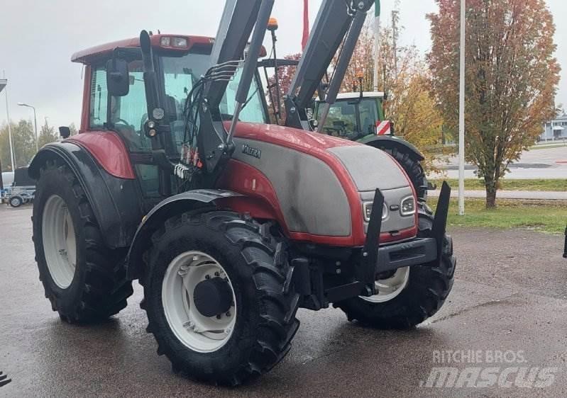 Valtra T150 Traktorid
