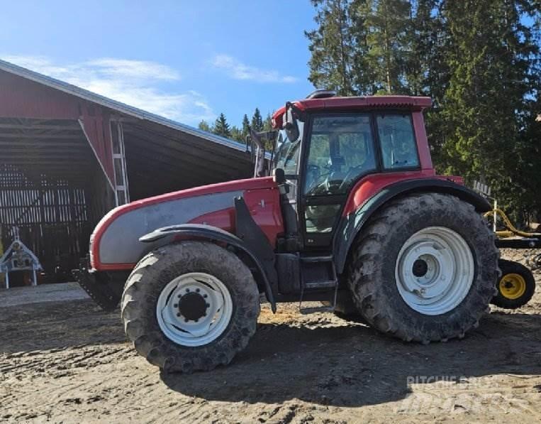 Valtra T180 Traktorid