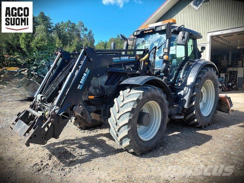 Valtra T213 VERSU Traktorid