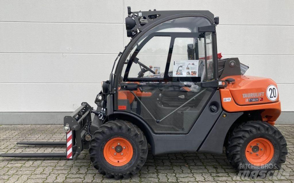 Ausa T 144 H X4 Teleskooplaadurid