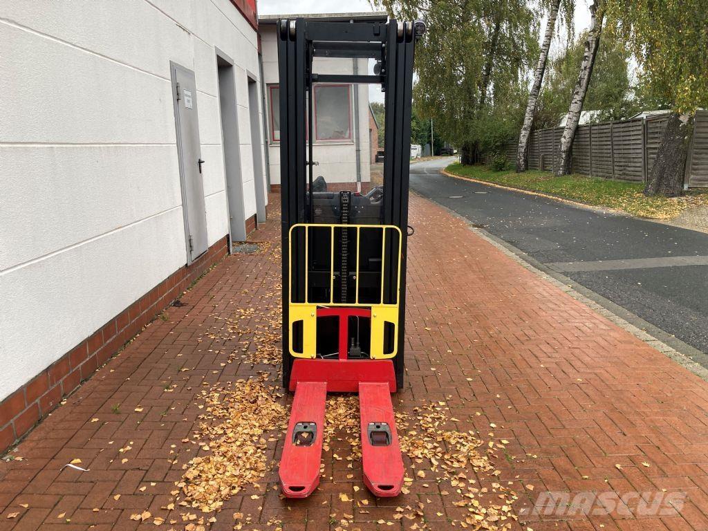 Hyster RS 1.6 IL Platvormiga virnastajad