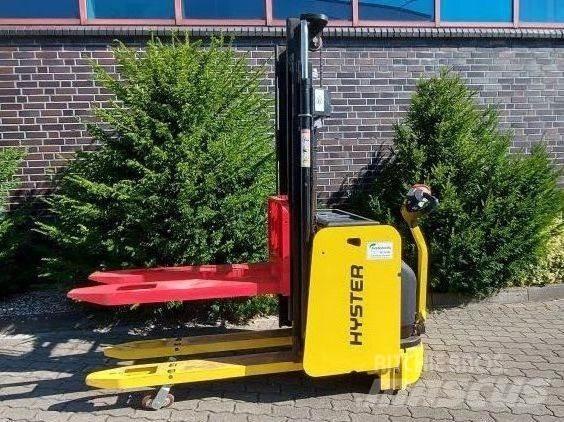 Hyster S 1.4 IL Järelkäidavad virnastajad