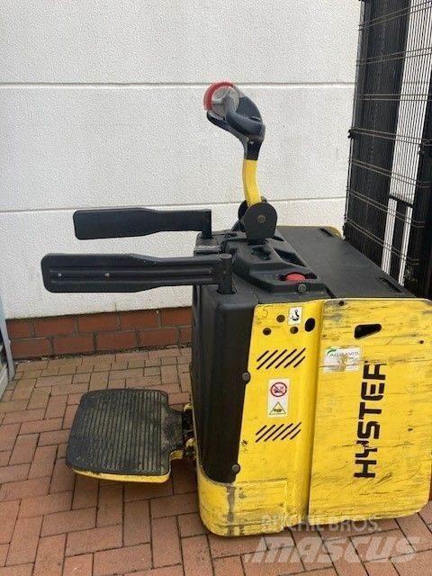 Hyster S1.5S Järelkäidavad virnastajad