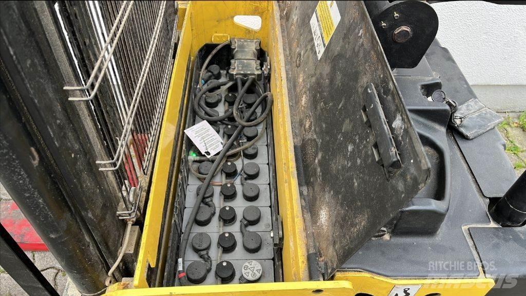 Hyster S1.5S Järelkäidavad virnastajad