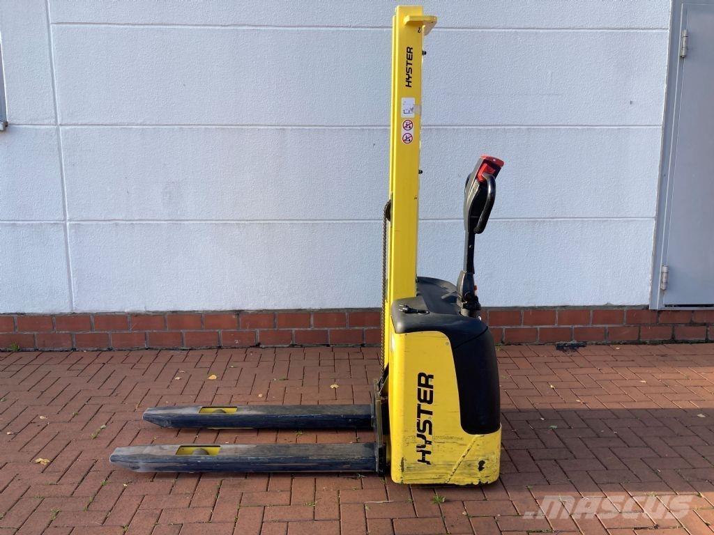 Hyster SC 1.0 Järelkäidavad virnastajad