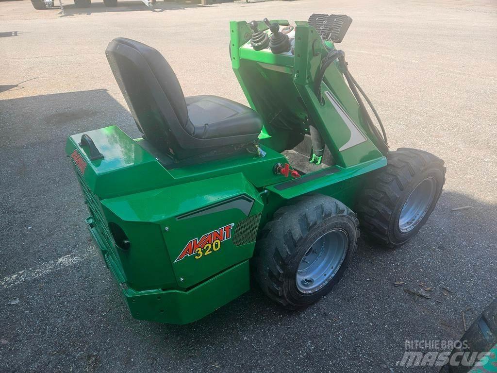 Avant 320 Mitmeotstarbelised laadurid