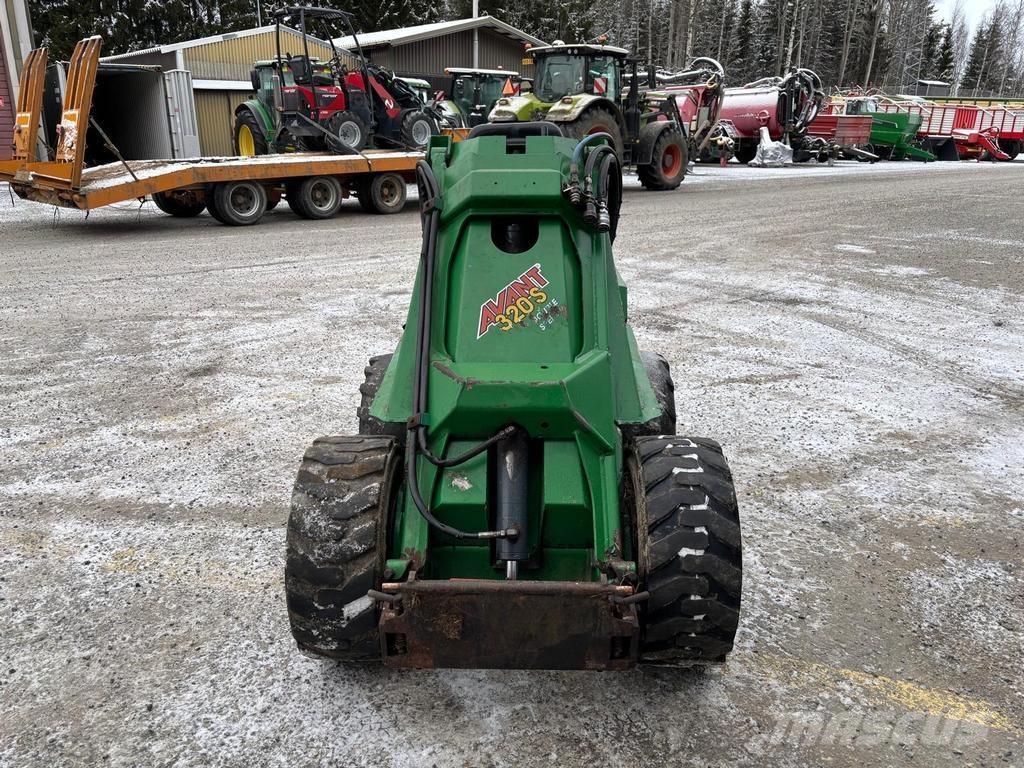 Avant 320 Mitmeotstarbelised laadurid