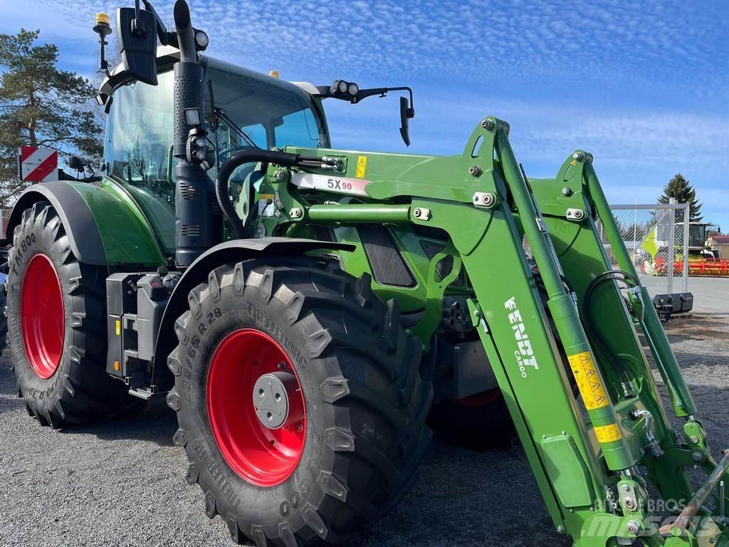 Fendt 718 Traktorid