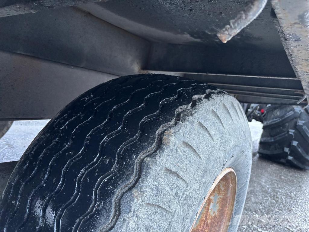 Tuhti 90 Kallurhaagised