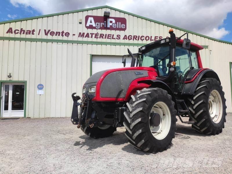 Valtra T151 Traktorid