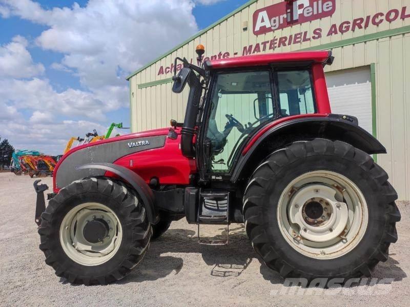 Valtra T151 Traktorid