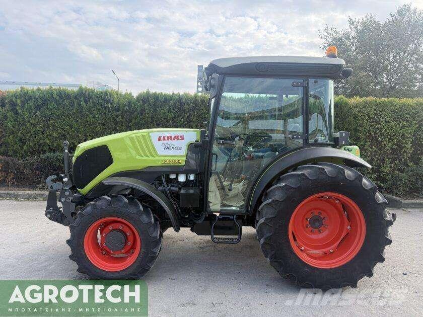 CLAAS NEXOS 220F Traktorid