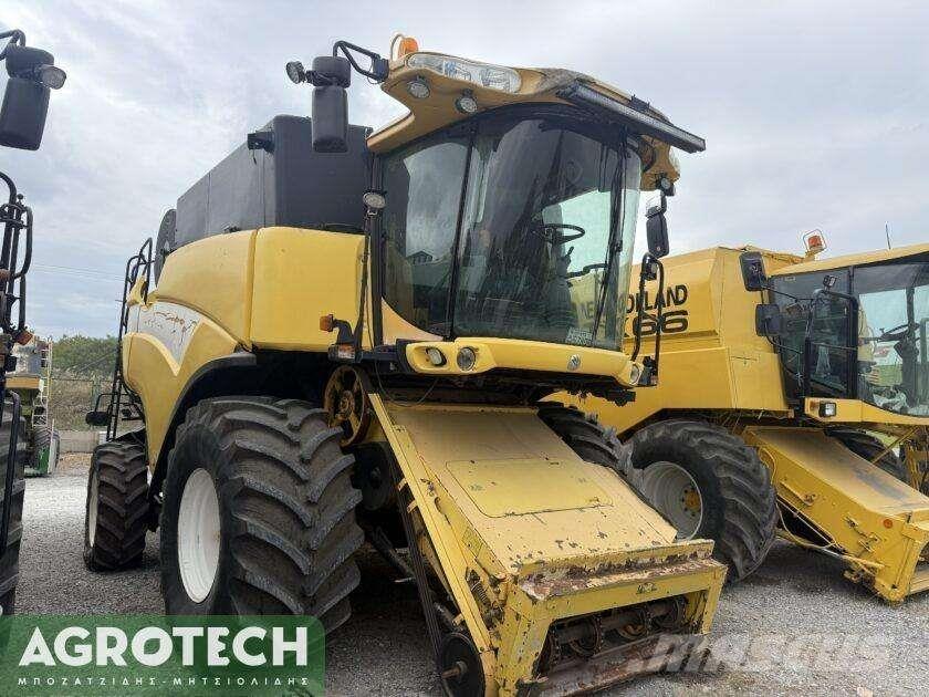New Holland CX 880 Traktorid