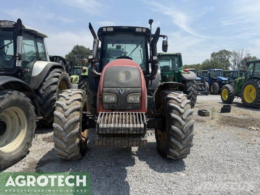 Valtra T151 Traktorid