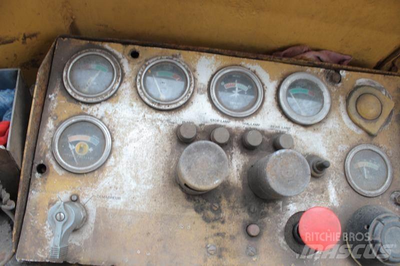 CAT 966 C Rataslaadurid