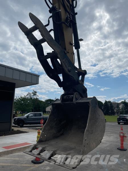 CAT 308D Roomikekskavaatorid