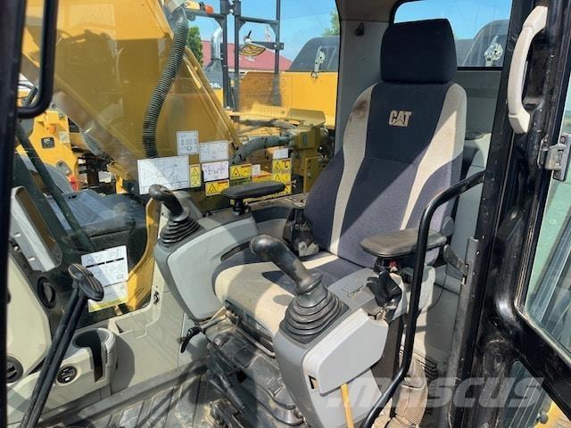 CAT 320EL Roomikekskavaatorid