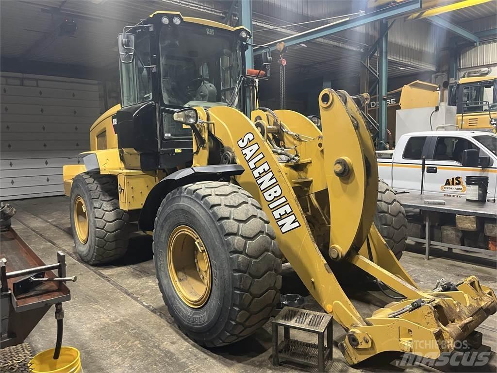 CAT 938M Rataslaadurid