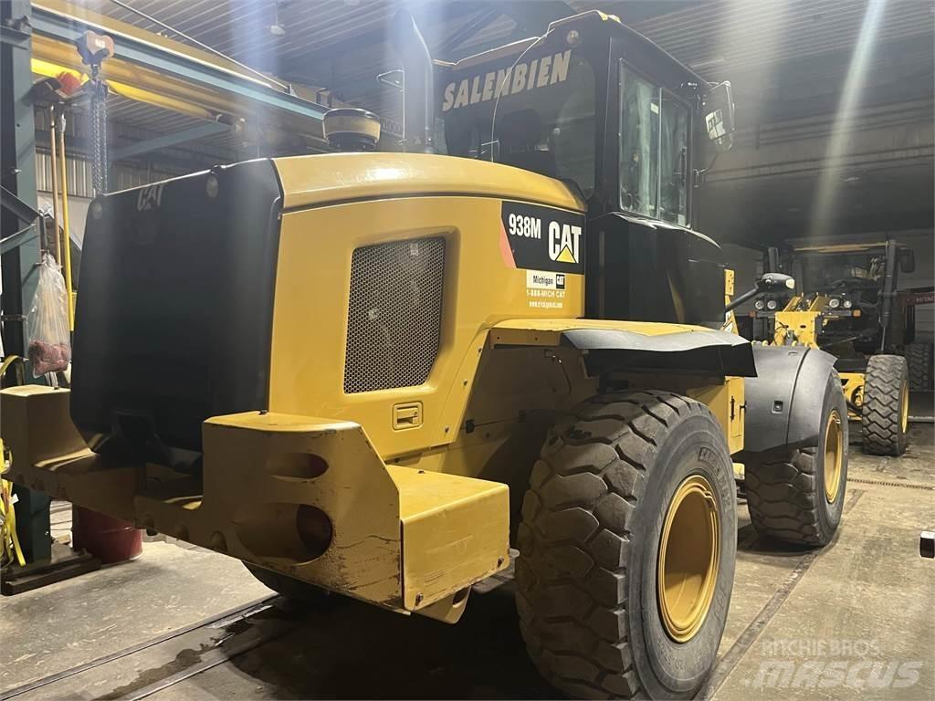 CAT 938M Rataslaadurid