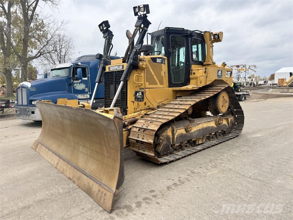 CAT D6T Buldooserid
