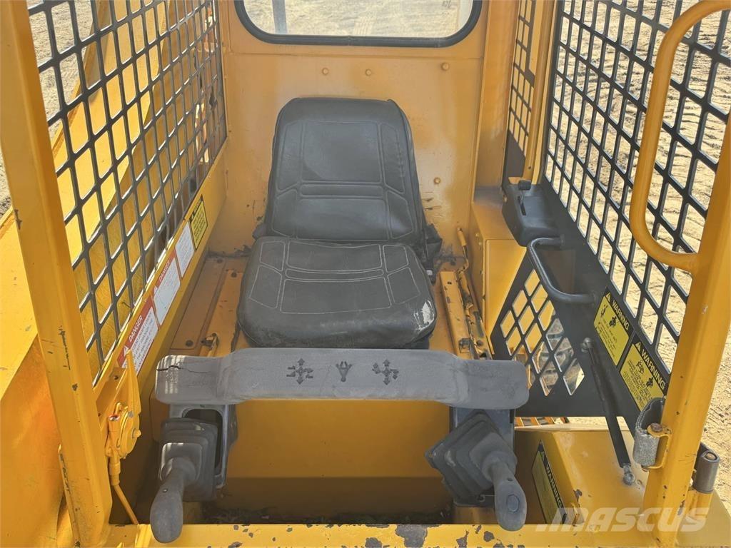 JCB 165 Kompaktlaadurid