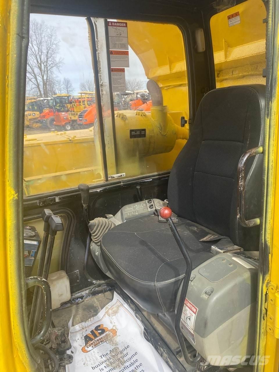 Komatsu CD50 Liigendraamiga pinnaseveokid
