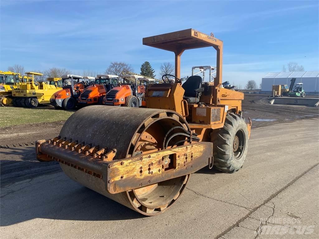 Sakai SV70T Jäätmetihendajad