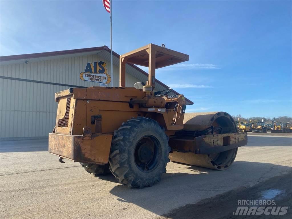Sakai SV70T Jäätmetihendajad