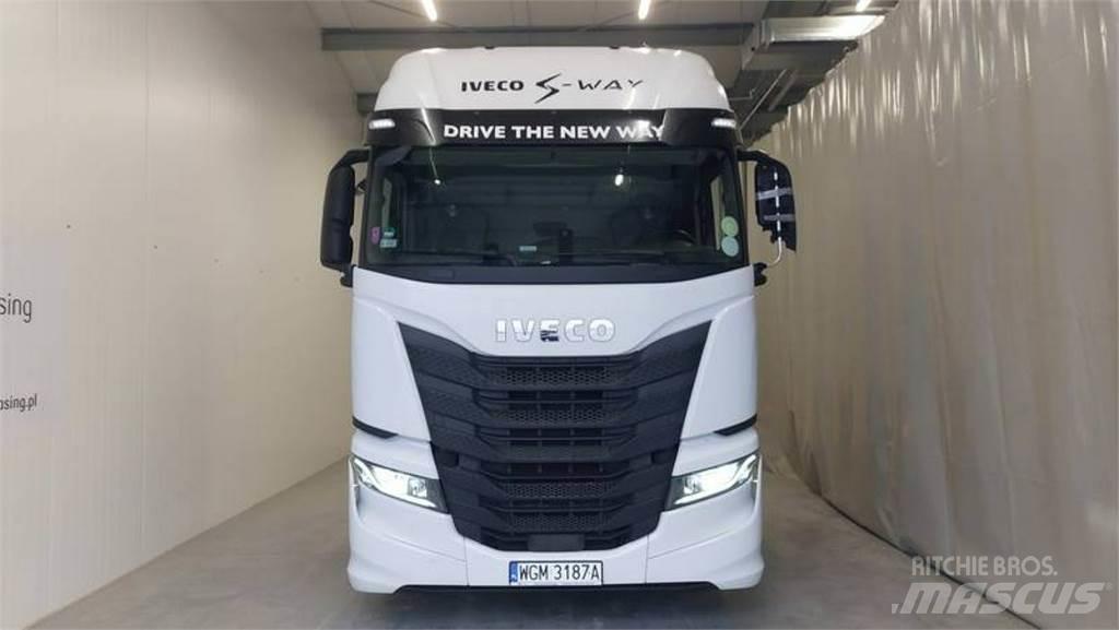 Iveco AS Sadulveokid