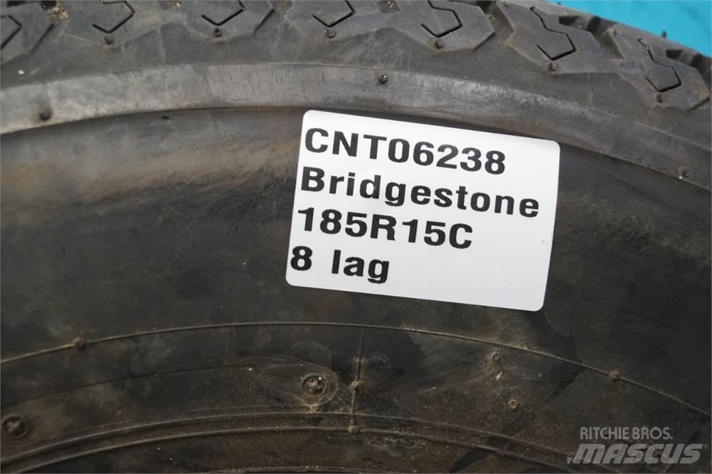  15 185R15C Rehvid, rattad ja veljed