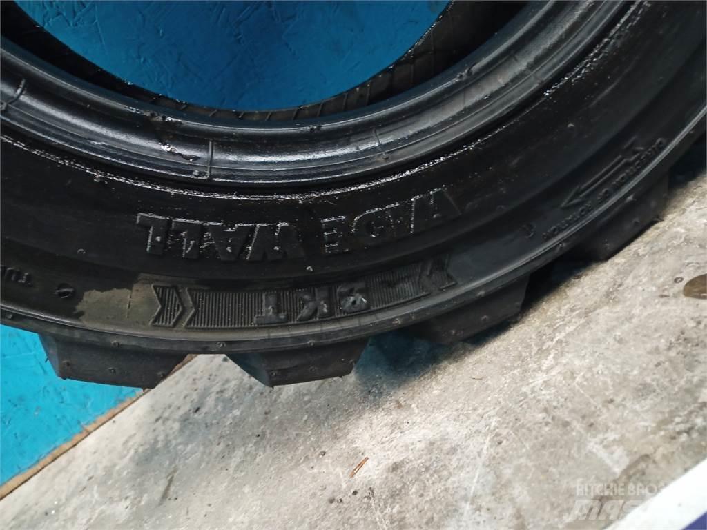  15 27X8.50-15 Rehvid, rattad ja veljed