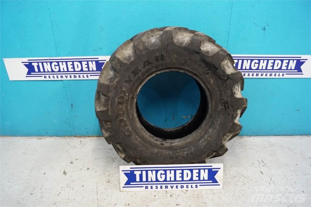  18 340/80R18 Rehvid, rattad ja veljed