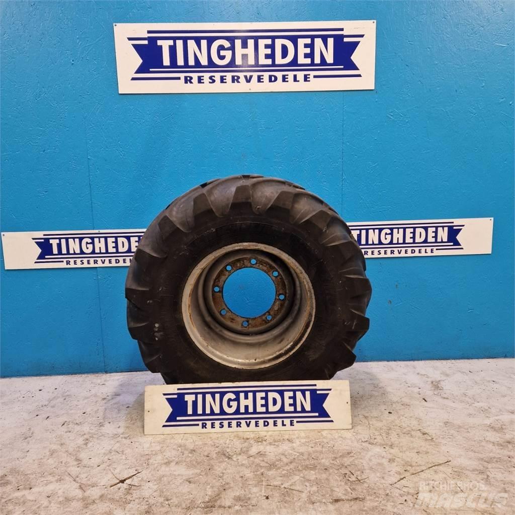  18 340/80R18 Rehvid, rattad ja veljed