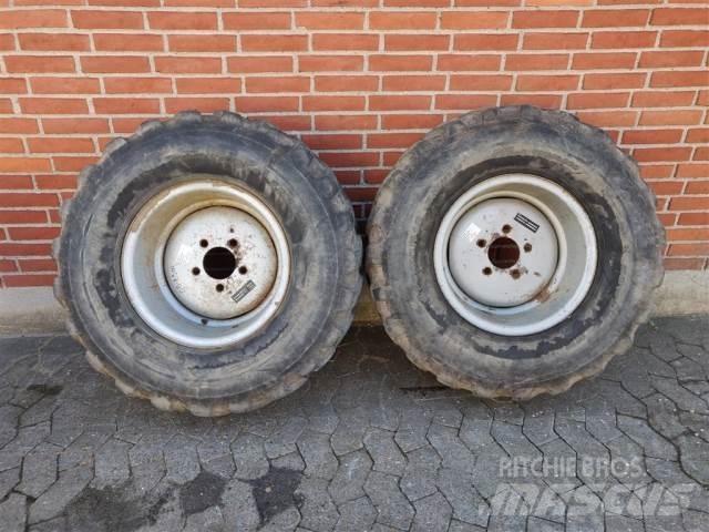  18 365/70R18 Rehvid, rattad ja veljed