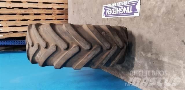  24 17.5R24 Rehvid, rattad ja veljed