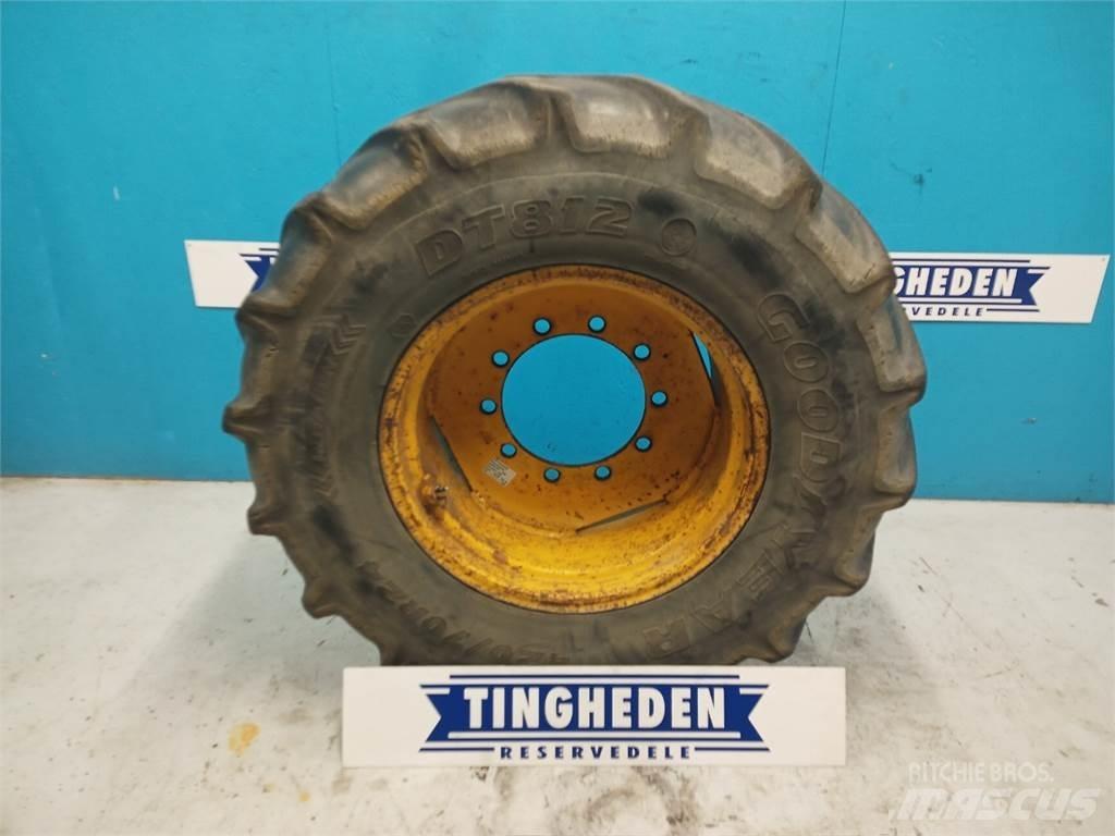  24 420/70R24 Rehvid, rattad ja veljed