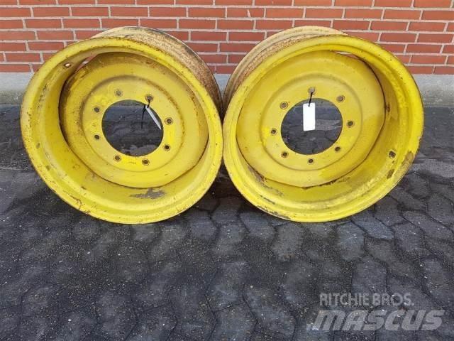  24 W11X24 Rehvid, rattad ja veljed