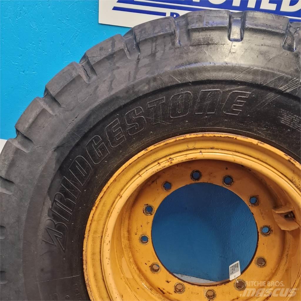  25 20.5R25 Rehvid, rattad ja veljed
