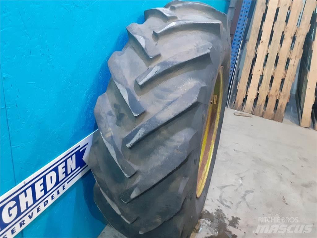  26 16.9/14-26 Rehvid, rattad ja veljed