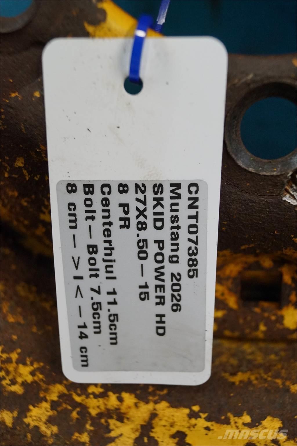  27X8.50-15 Rehvid, rattad ja veljed